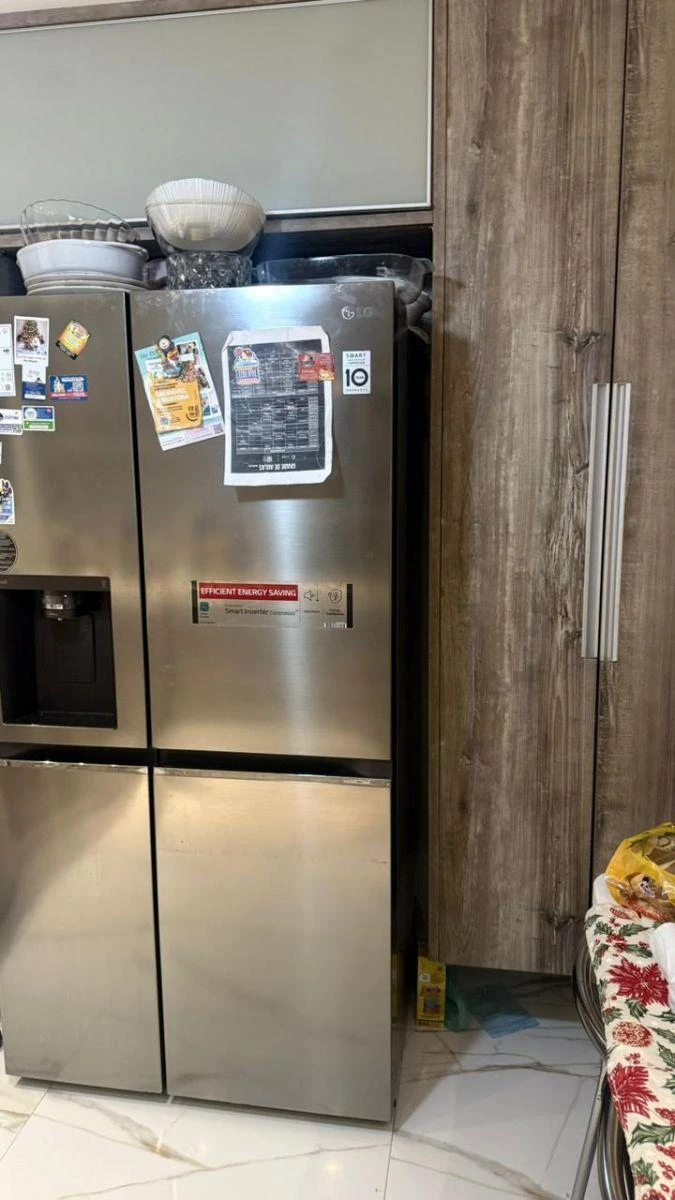 Dishwasher in a 4-bedroom apartment, 140 m² — photo 8