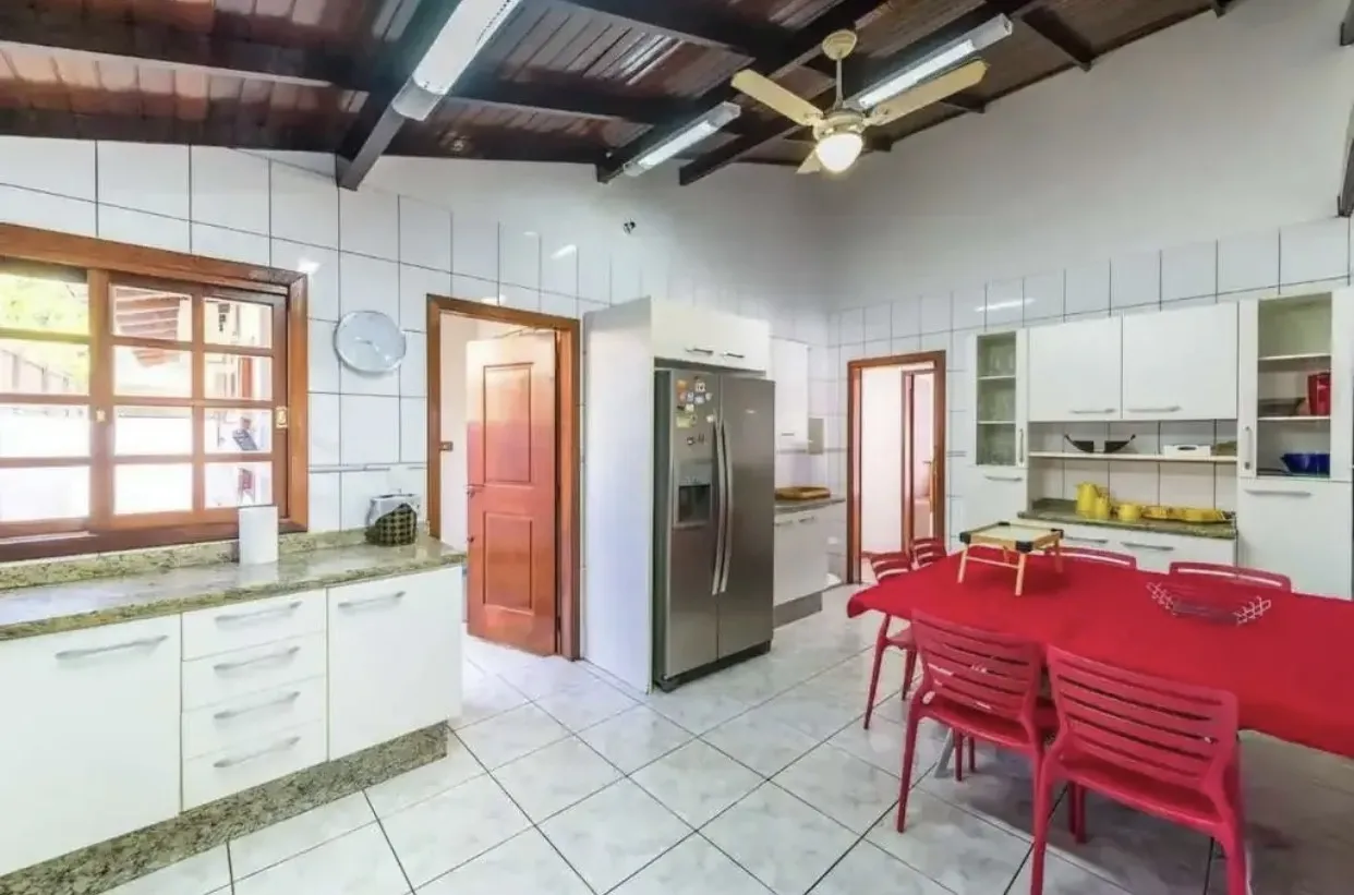 Casa para alquiler con 4 dormitorios y 450 m² rústica — photo 15