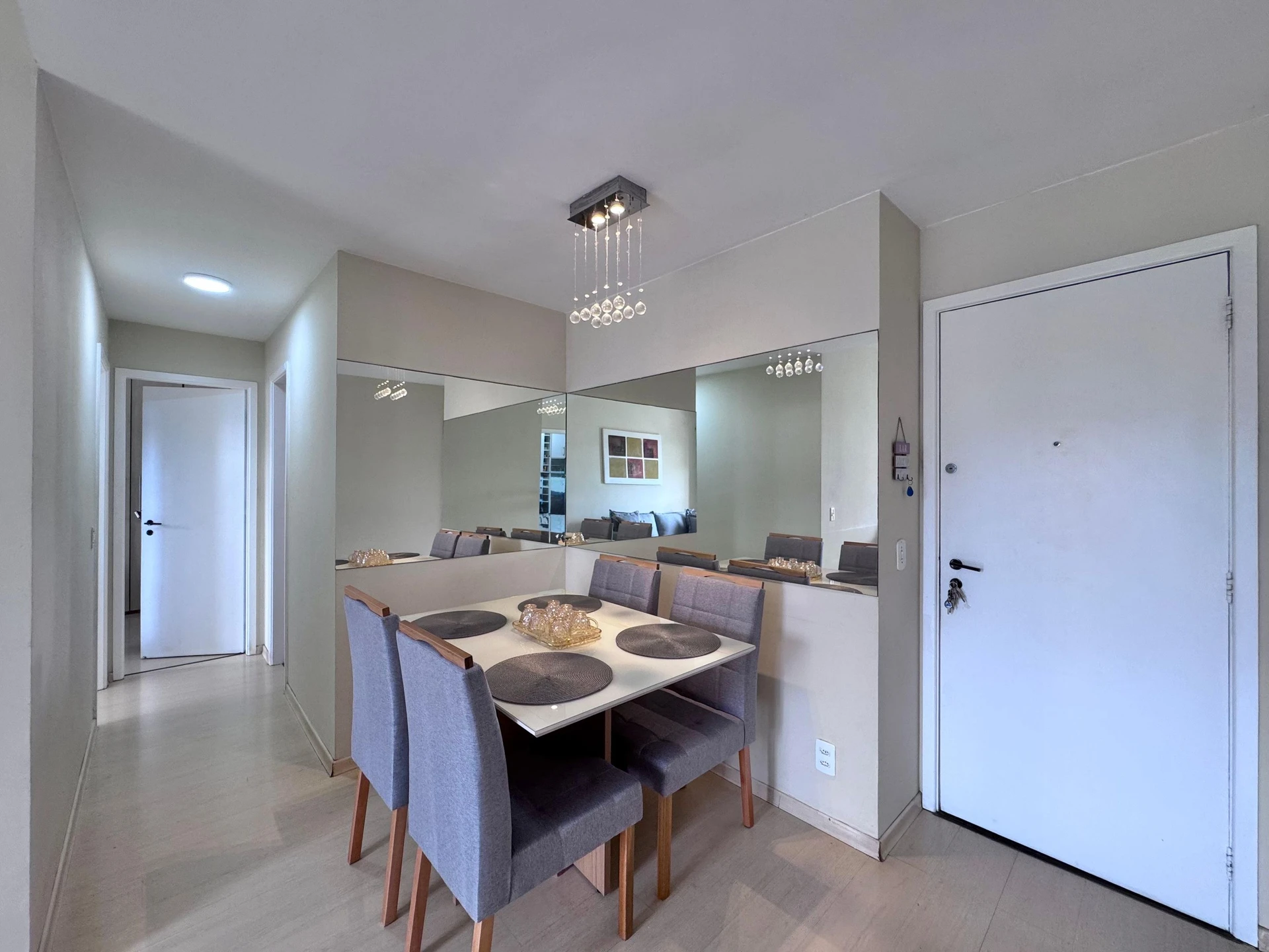 2-bedroom apartment with a mountain view in Rio de Janeiro — photo 23