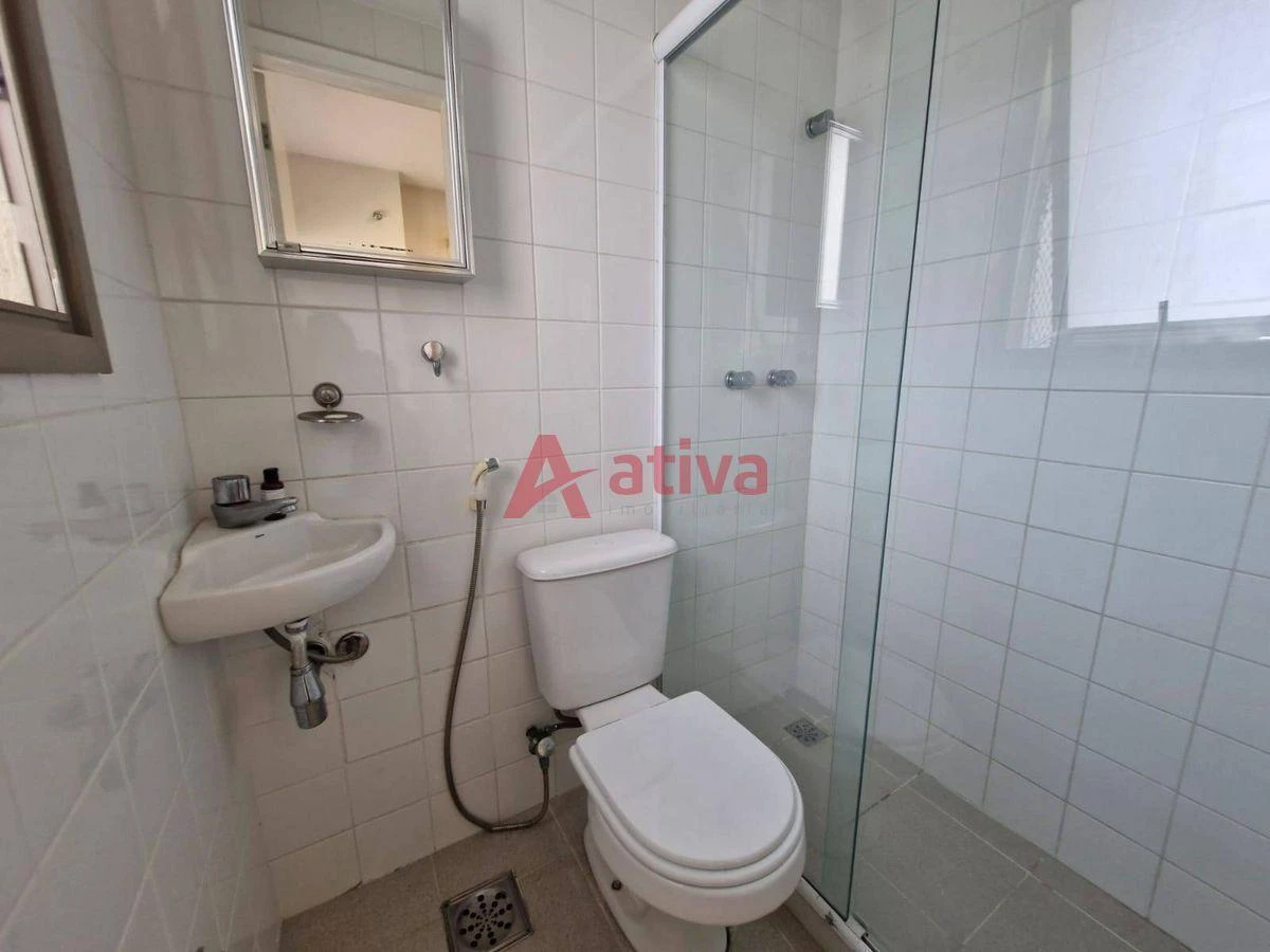 260 m² apartment with 4 en-suite bedrooms and laundry area — photo 35