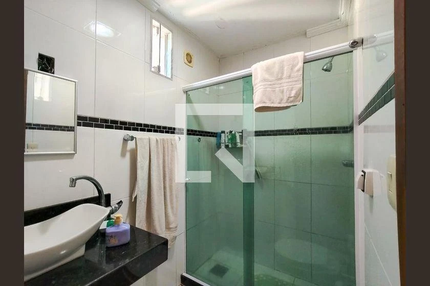 Furnished house with 3 bedrooms, 180 m² and 1 parking spot — photo 6
