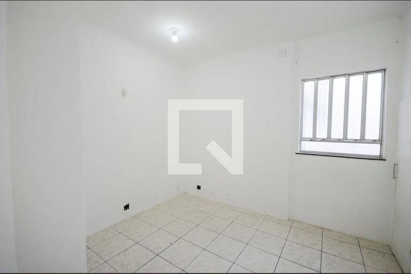 Rental house with 8 bedrooms and 8 bathrooms — photo 38
