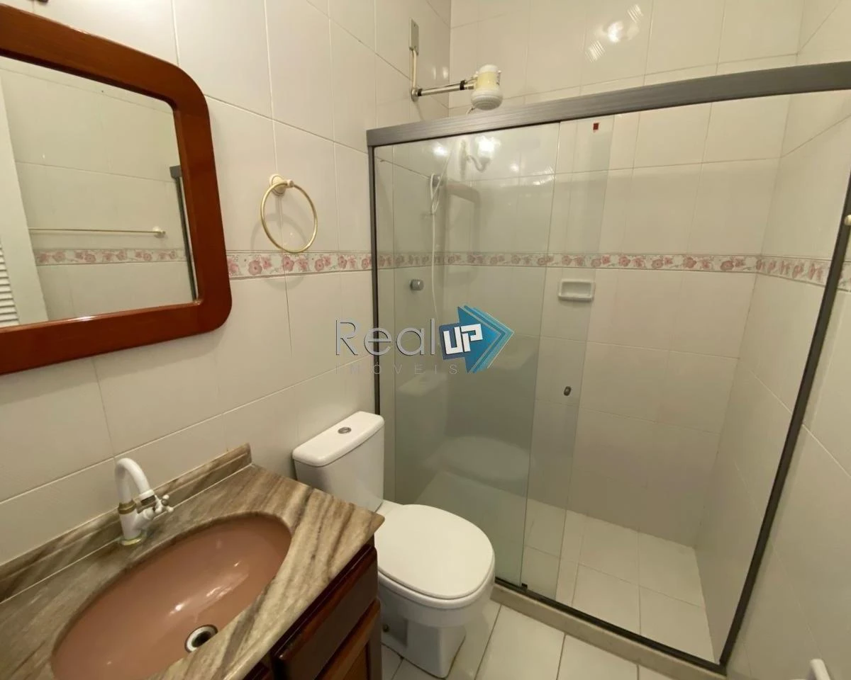 Балкон з грилем та 3 спальні: будинок 177 м² — photo 23