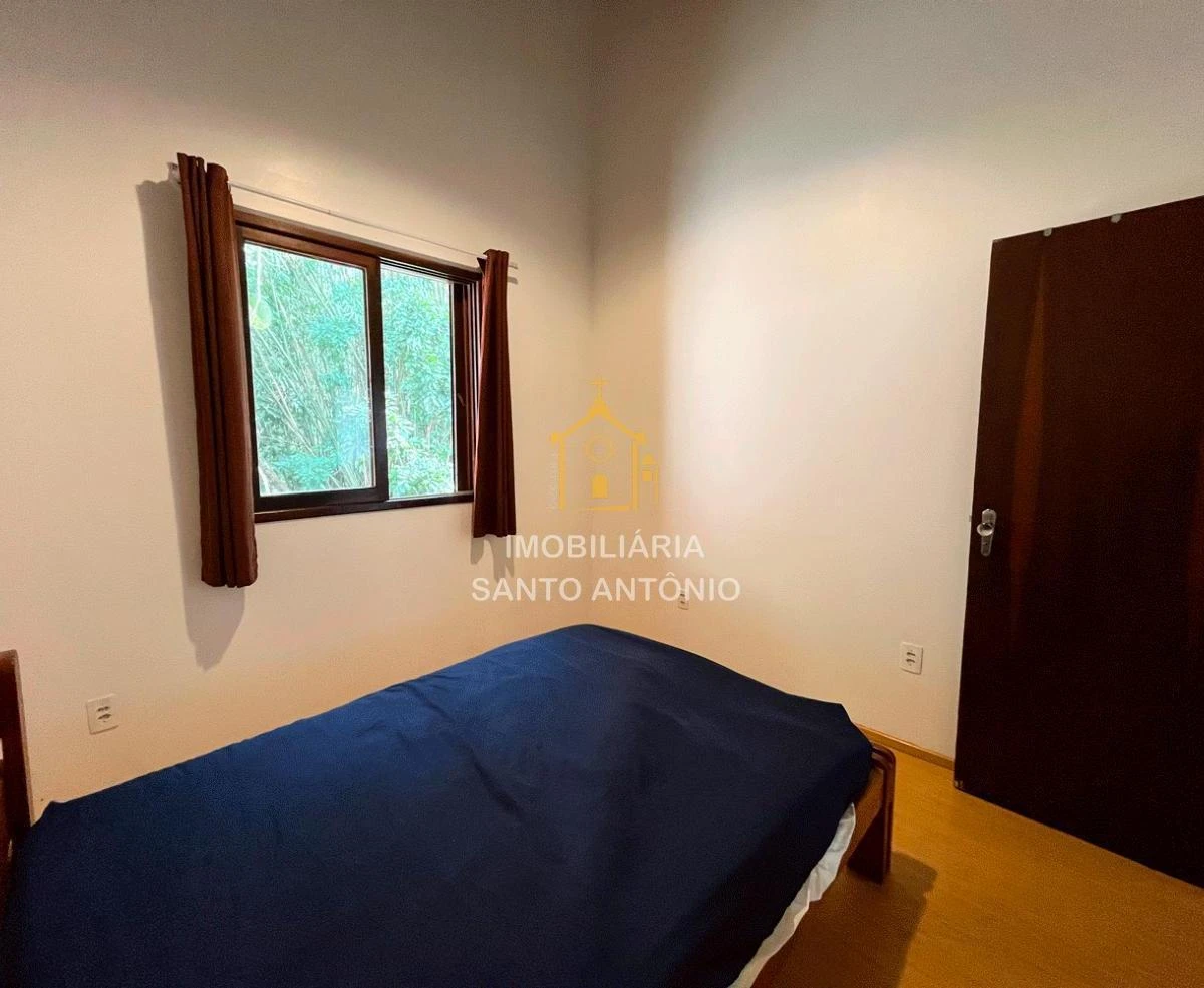3-bedroom house with a water view in Florianópolis — photo 25