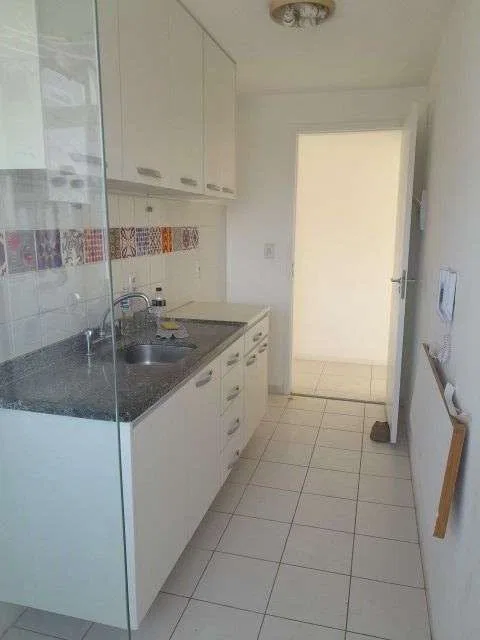 Apartamento de 68 m² con balcón con vidrio y 2 dormitorios — photo 2