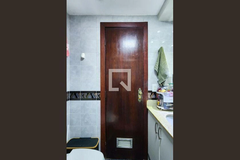 Furnished 100 m² apartment with 2 bedrooms and balcony — photo 30