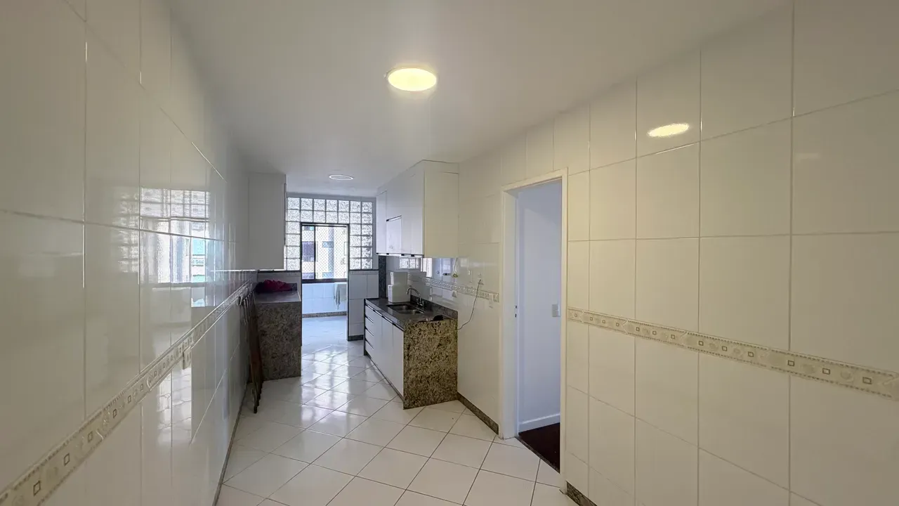 4-bedroom apartment with glassed-in balcony and 2 parking — photo 15