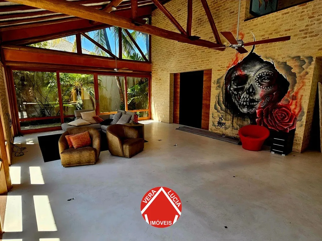 Rustic house with 4 bedrooms and 5 bathrooms — photo 28