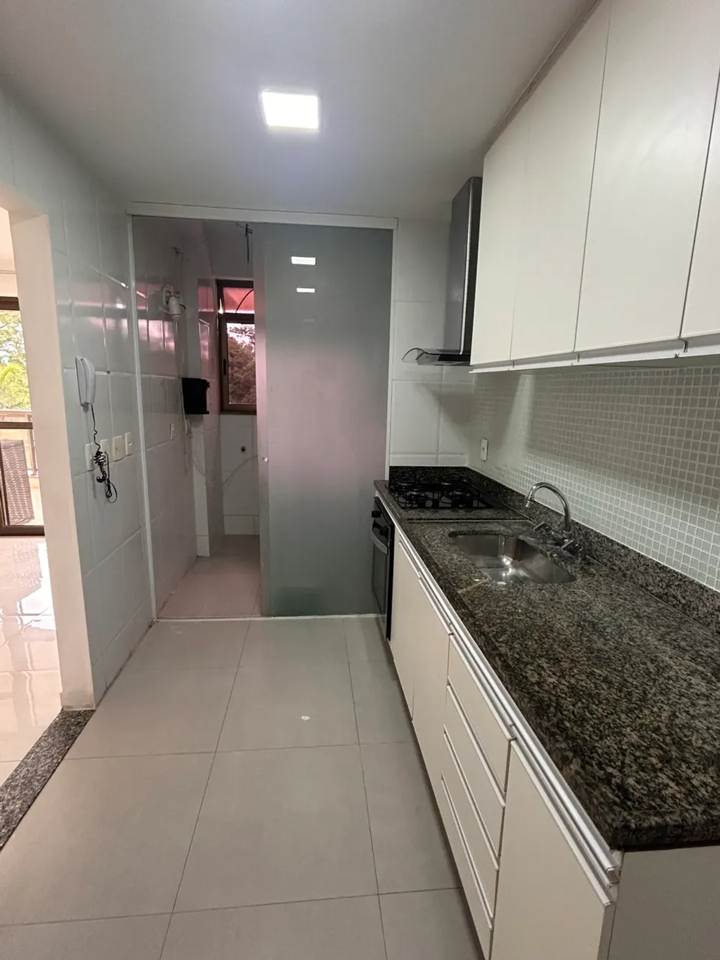 2-bedroom apartment in a building with a sauna — photo 15