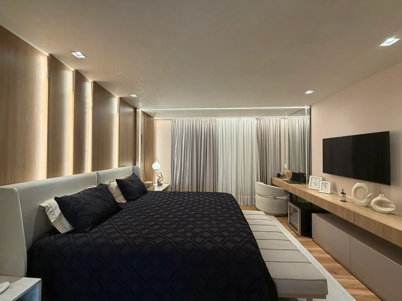 Furnished house with 4 bedrooms and 5 bathrooms — photo 27