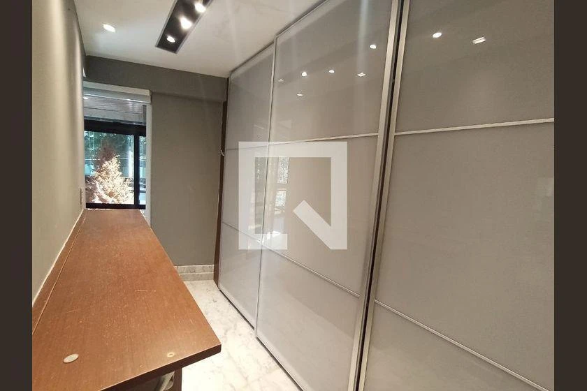 Rental apartment with 3 bedrooms and 160 m² — photo 14
