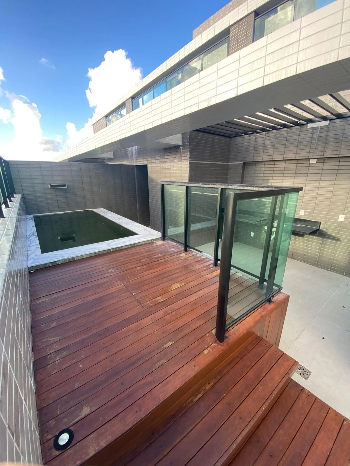 Мебльована квартира 120 м² з 2 спальнями і 2 місцями — photo 9