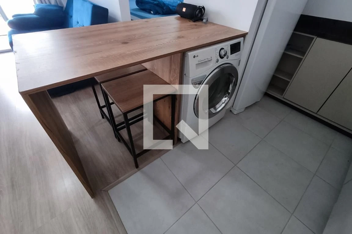 Washing machine in a one-bedroom apartment, 33 m² — photo 18