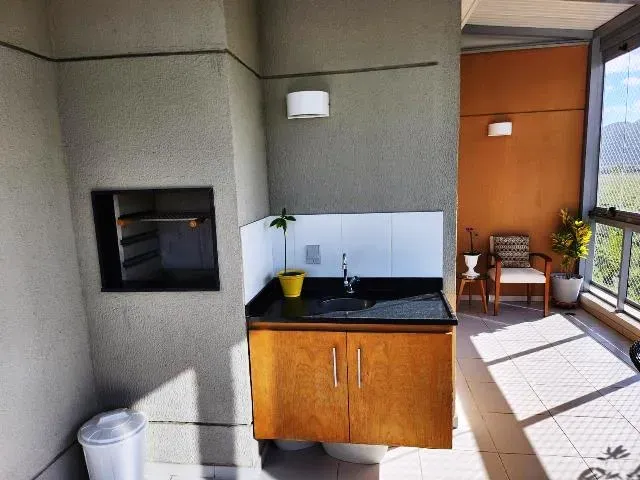 Furnished apartment, 180 m², with a grill on the balcony — photo 5