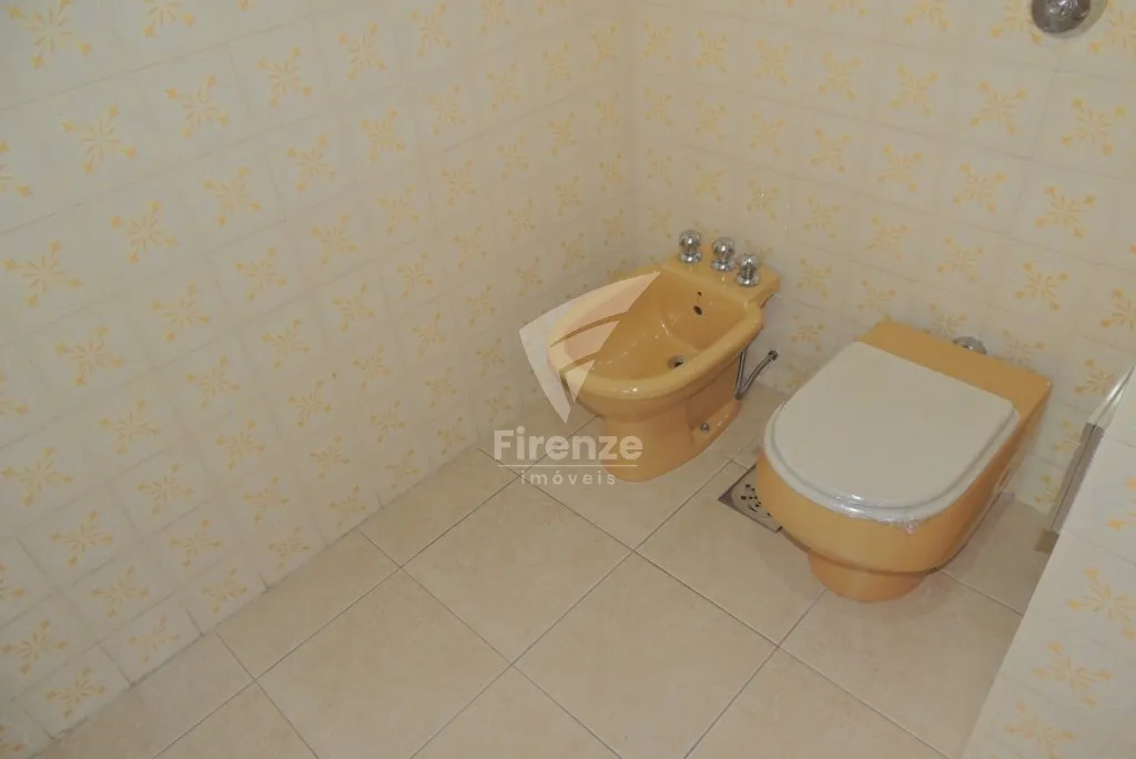 3-bedroom apartment with 1 suite and 2 parking spots — photo 30
