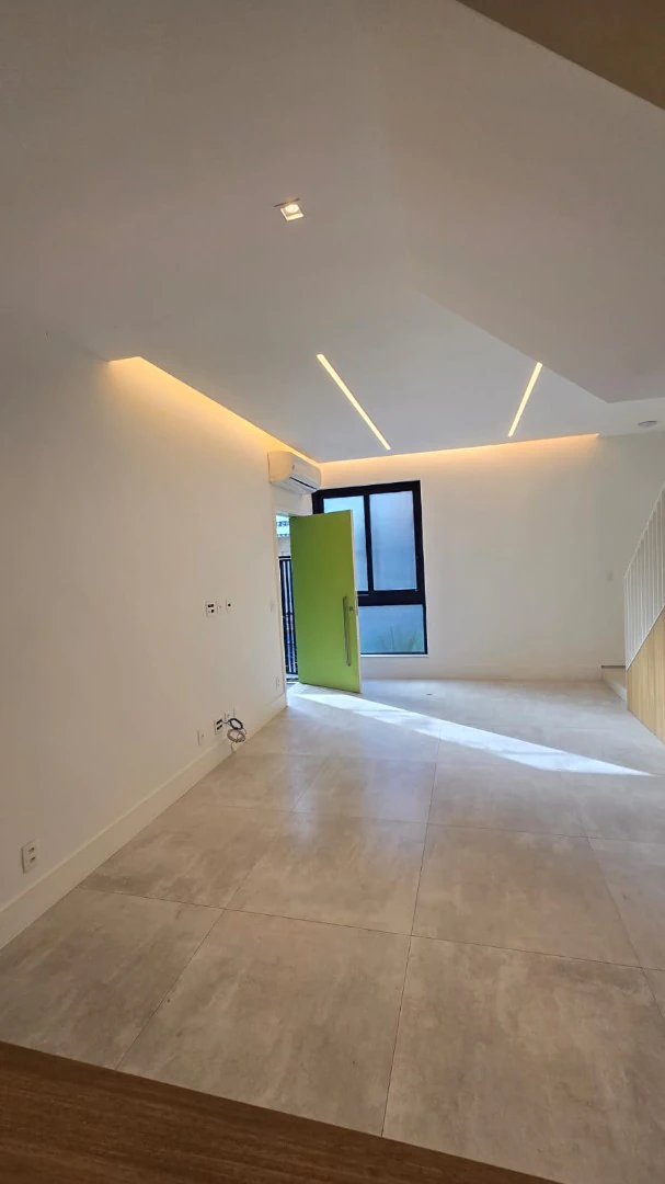 220 m² house with 5 bedrooms and a private BBQ — photo 13