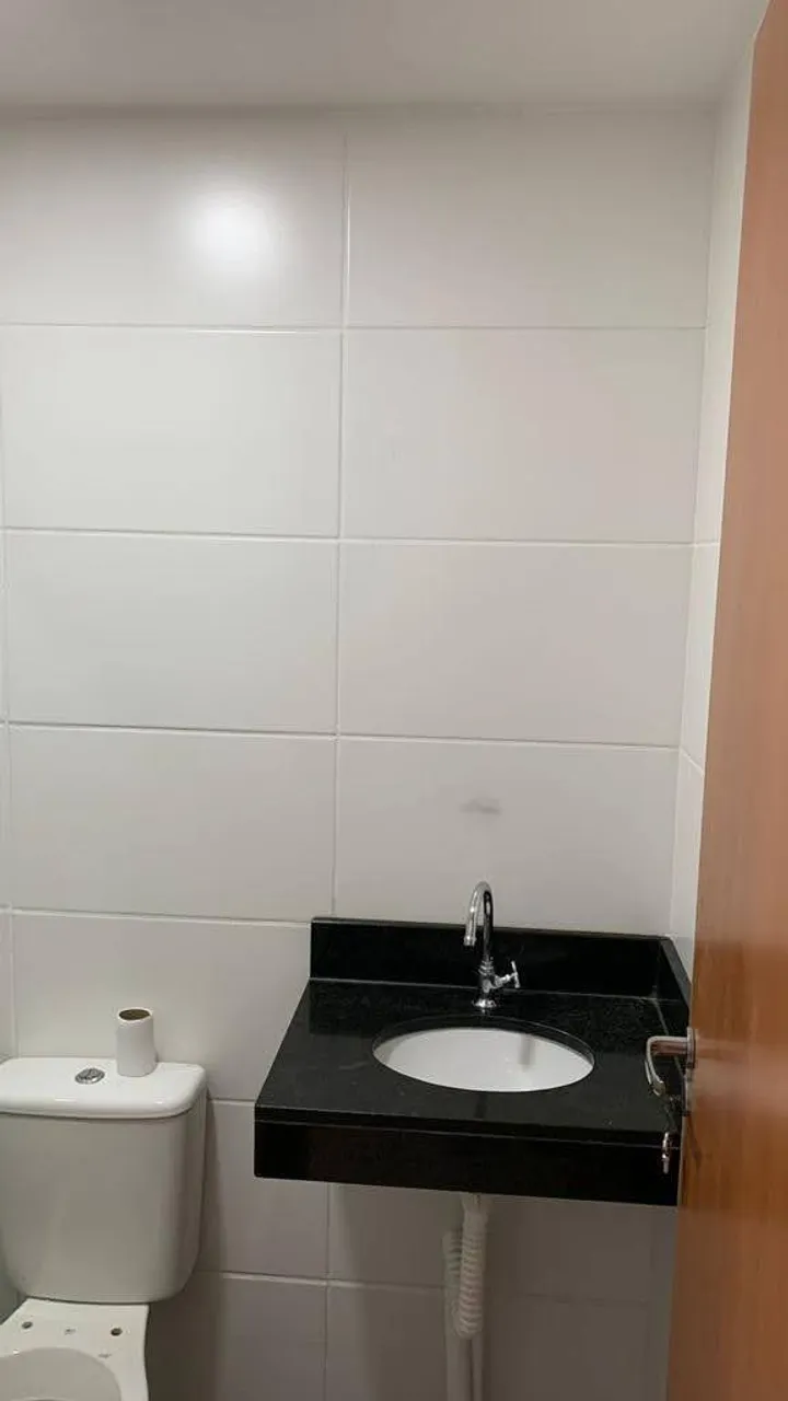 Unfurnished apartment with 2 bedrooms and separate kitchen — photo 5