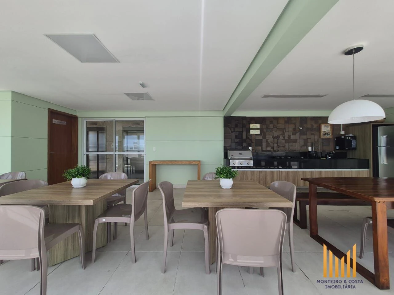 Furnished apartment, 102 m², with a washing machine — photo 29
