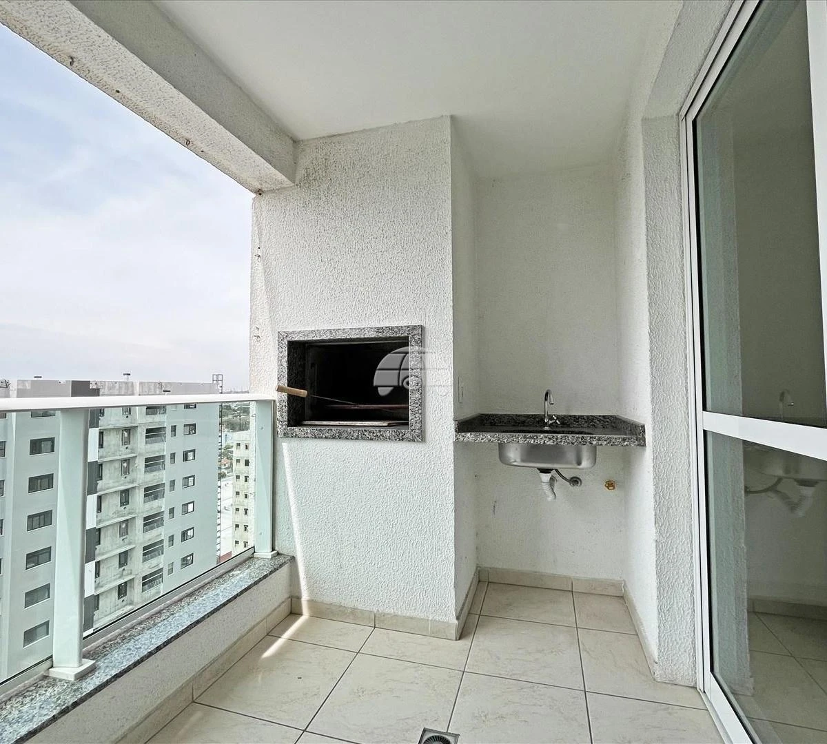 Furnished apartment, 70 m², with a grill on the balcony — photo 11