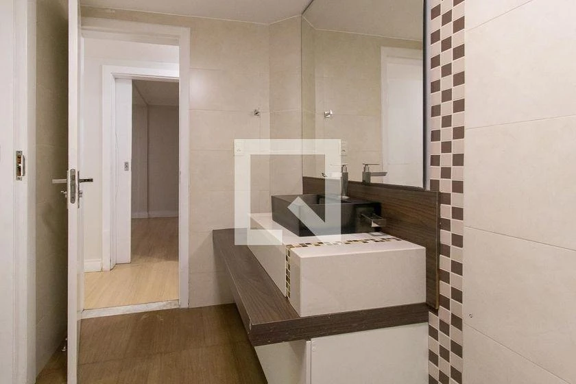 Rental house with 5 bedrooms and 290 m² — photo 26