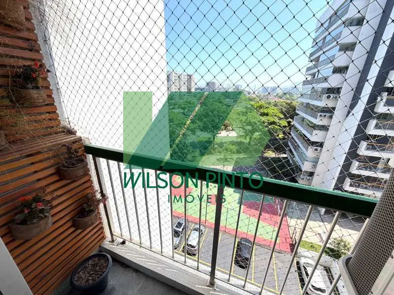 3-bedroom apartment with a park view in Rio de Janeiro — photo 15