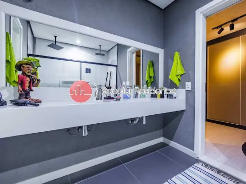 Furnished triplex house with 3 bedrooms and 5 bathrooms — photo 3