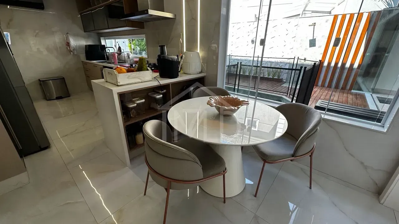 Furnished house with 4 bedrooms and 5 baths, 400 m² — photo 11
