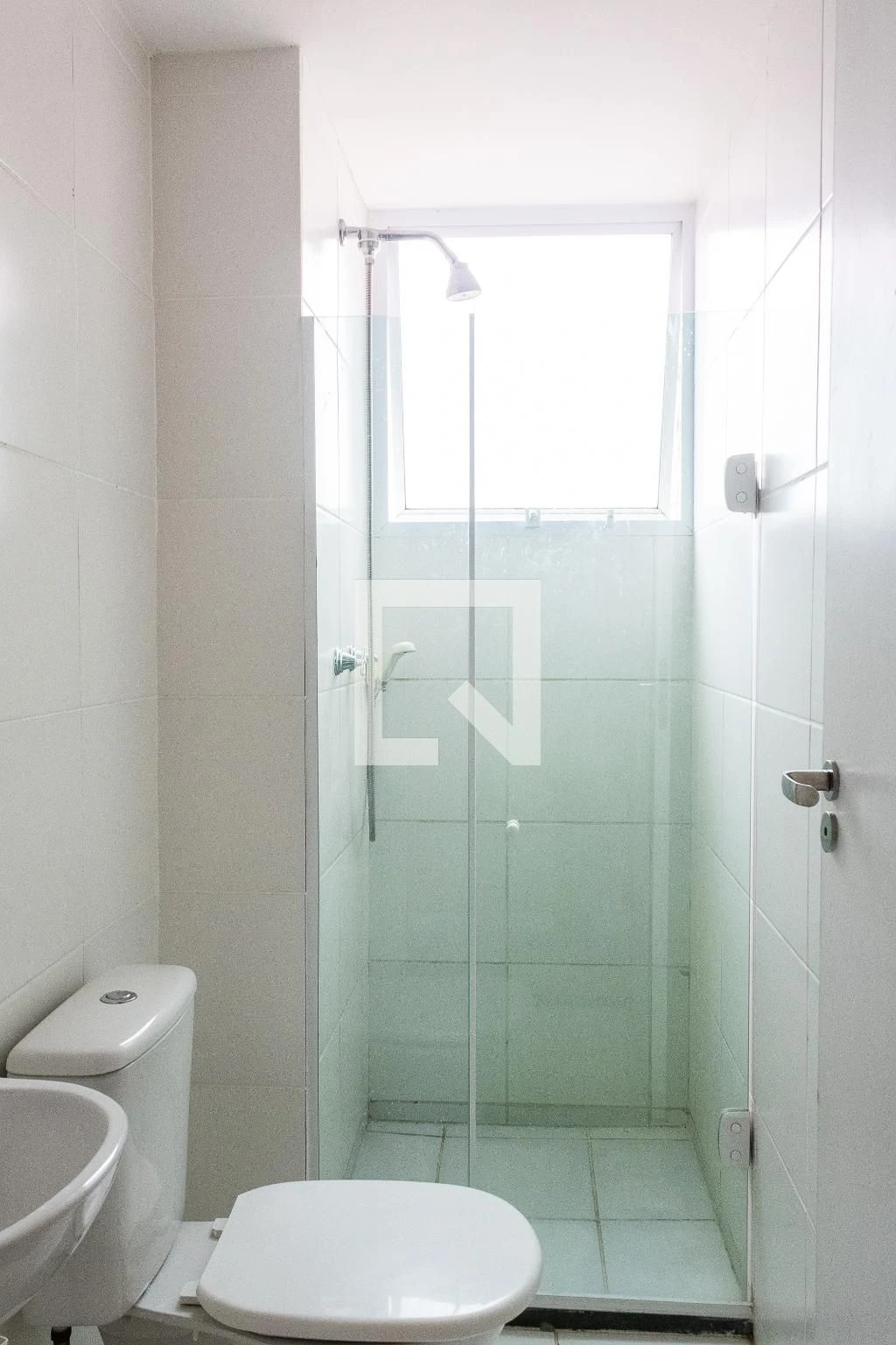 2-bedroom apartment in a building with a gym — photo 7