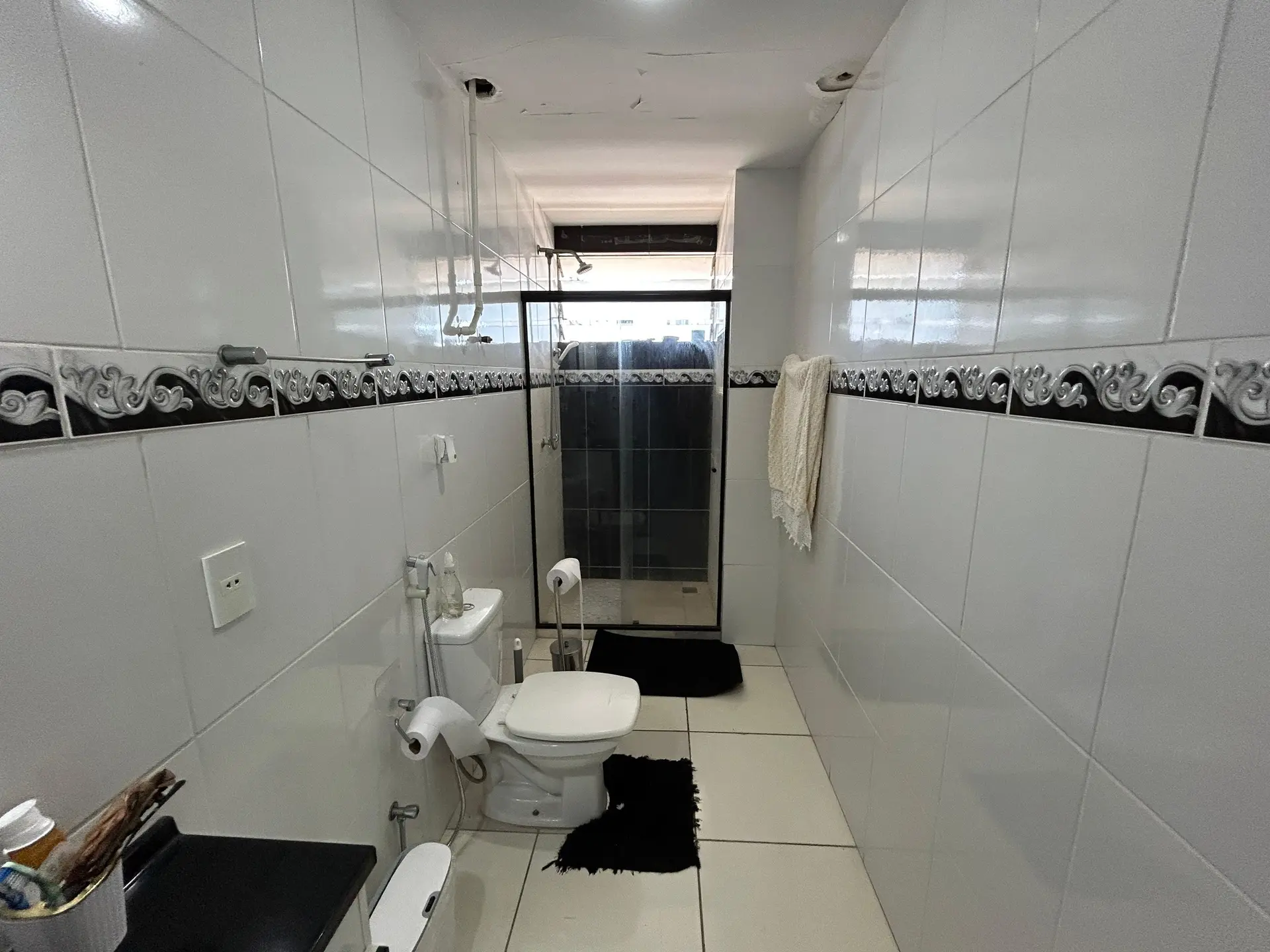 Furnished 4-bedroom rental apartment with 5 parking spaces — photo 58
