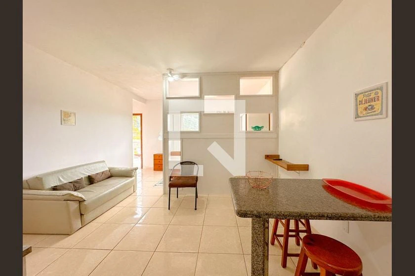 Furnished apartment, 40 m², with floor-to-ceiling windows — photo 3