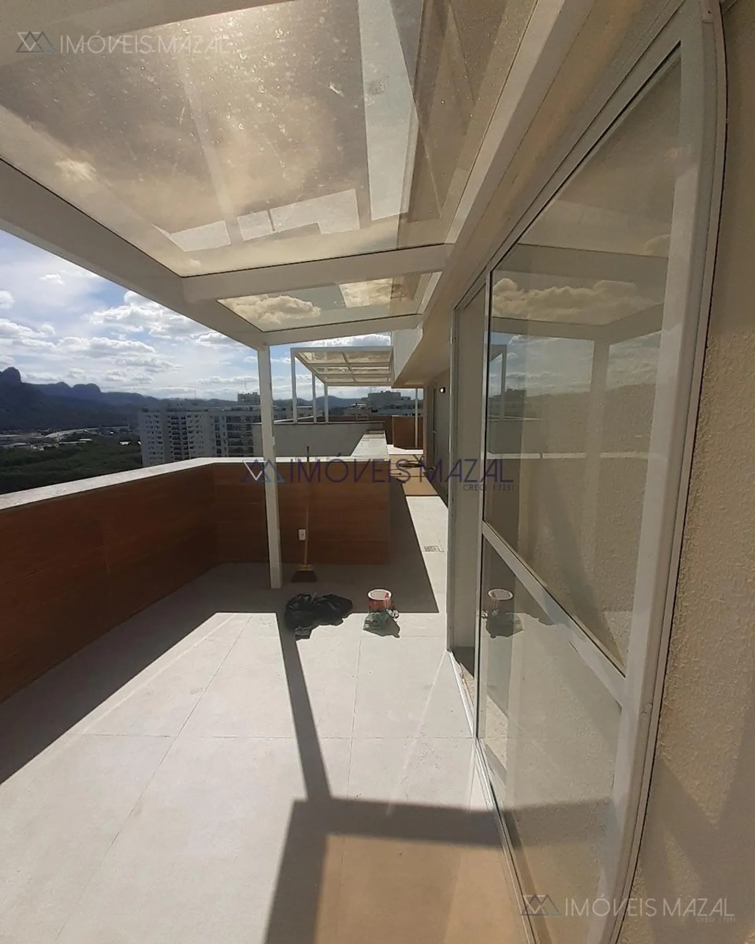 Linear duplex with 3 bedrooms and a BBQ balcony — photo 24