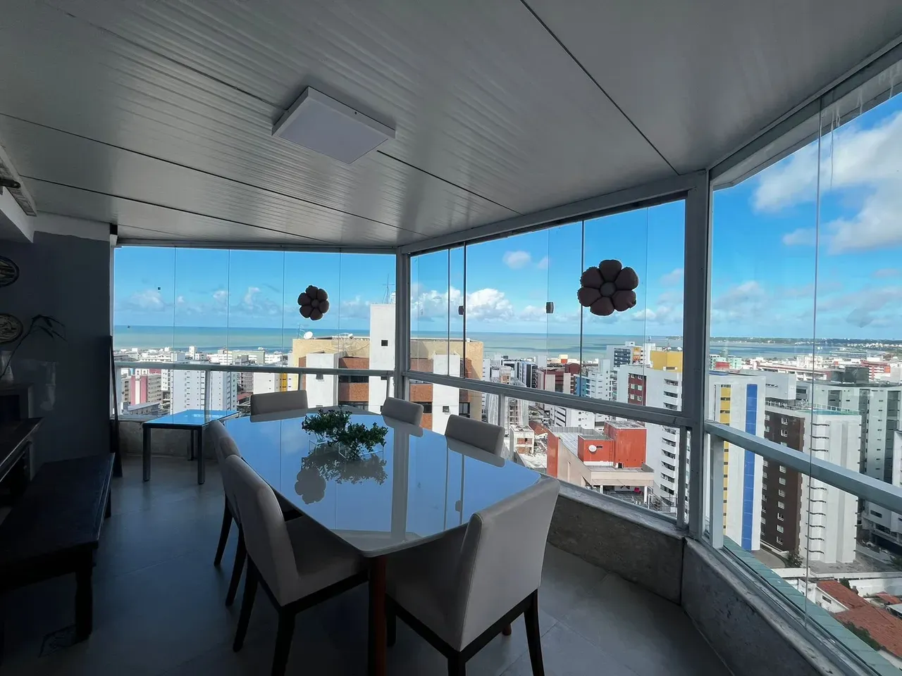 Duplex penthouse with open-plan kitchen and 6 en-suites — photo 3