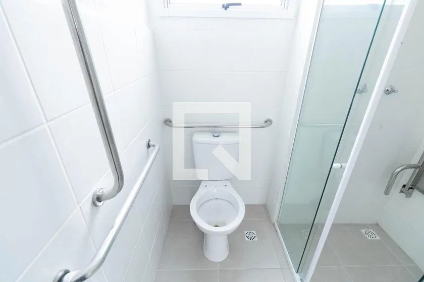 Apartamento de 46 m² com 2 quartos e cozinha fechada — photo 7