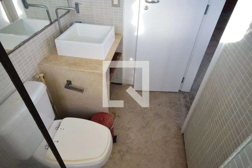 Estudio amueblado con 1 dormitorio, balcón y 40 m² — photo 18