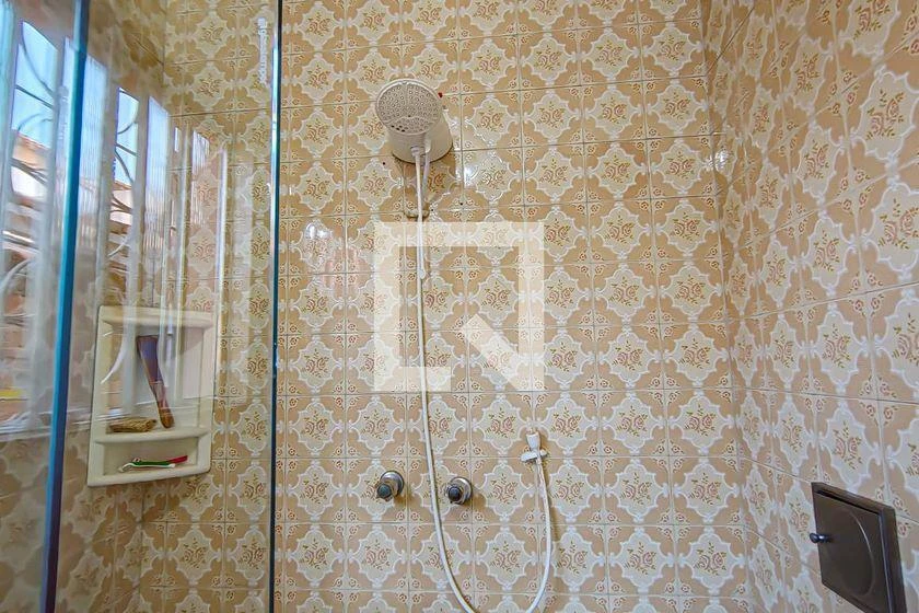 Casa de 420 m² com 4 quartos, 3 vagas e quintal — photo 25