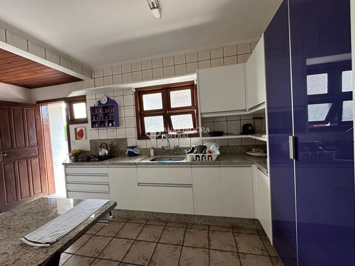 3 quartos e varanda envidraçada: casa de 288 m² — photo 28