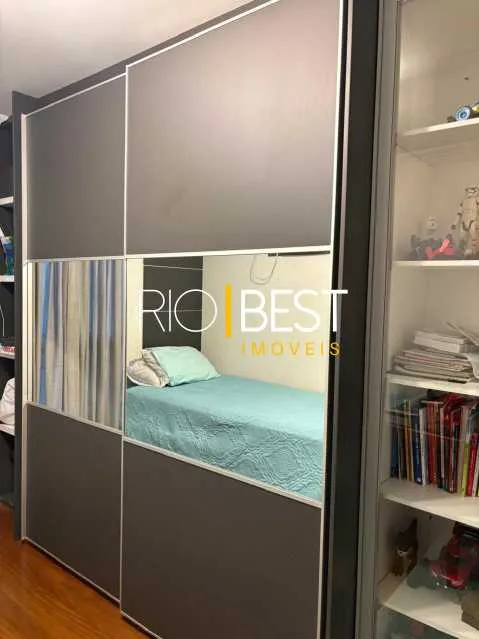 Furnished 3-bedroom apartment with a glass-enclosed balcony — photo 7