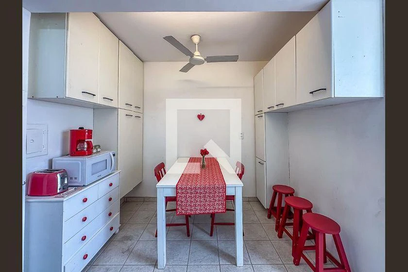 1-bedroom apartment with 2 bathrooms and a balcony — photo 48