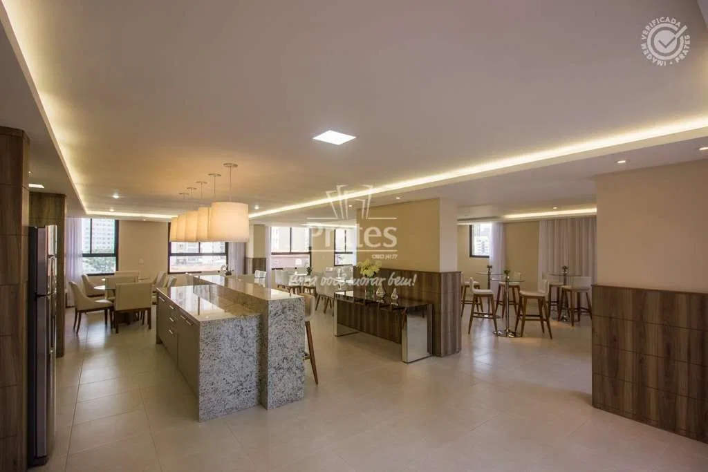 Wood or laminate floors in a one-bedroom apartment, 35 m² — photo 7