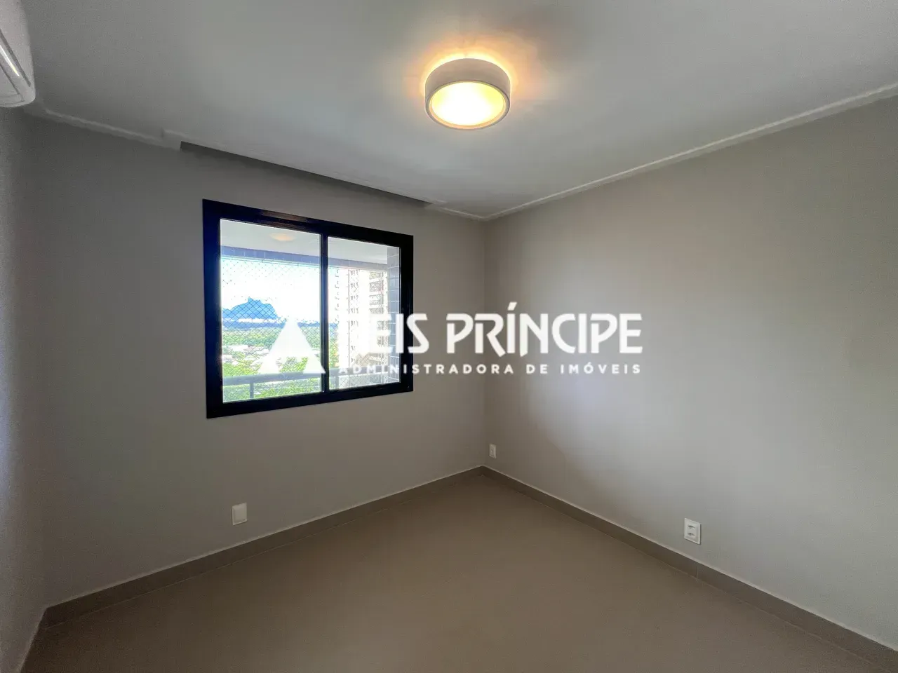 3-bedroom apartment with a suite; balcony and view — photo 8