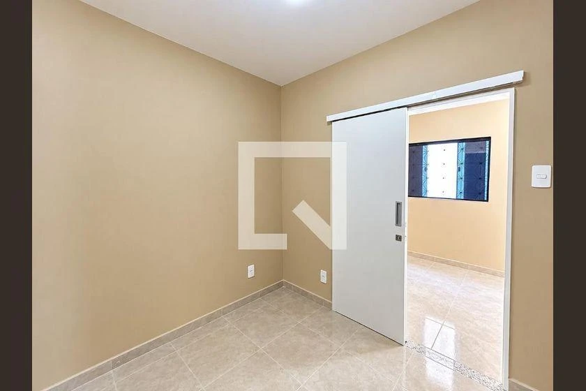 One-bedroom house with a washing machine — photo 21