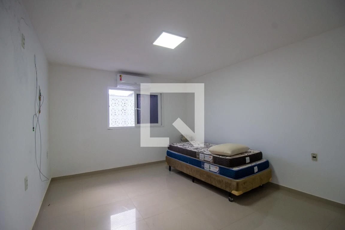 Дом 220 м² с грилем на балконе и собственным бассейном — photo 16