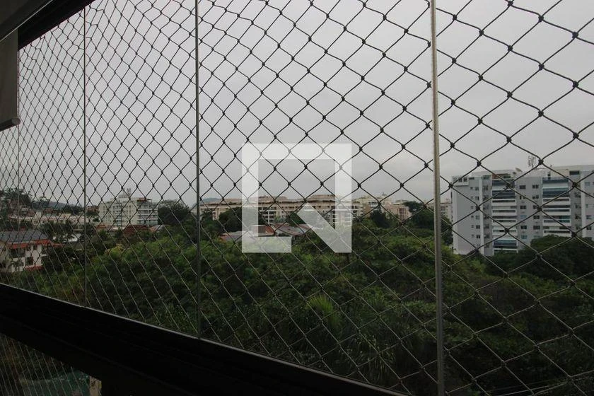 Furnished apartment, 112 m², with a glass-enclosed balcony — photo 16