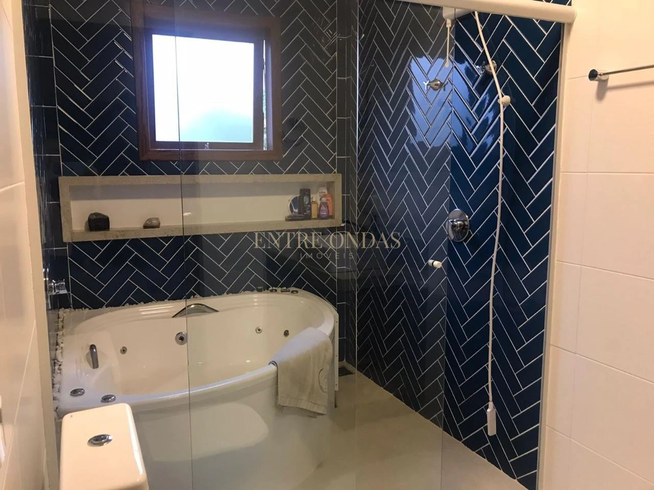 Furnished house with 3 bedrooms and 4 bathrooms — photo 6