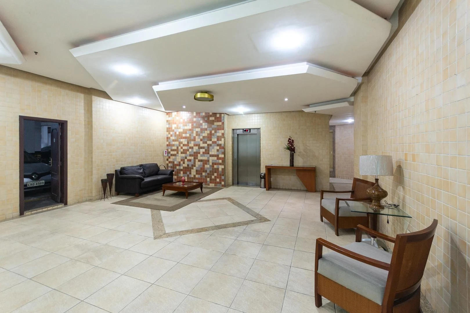 4-bedroom apartment with a mountain view in Rio de Janeiro — photo 55