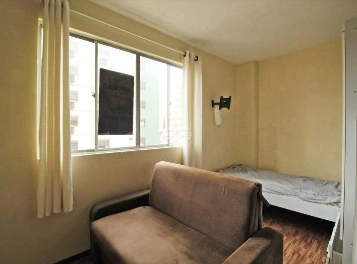 Apartamento mobiliado com 1 quarto e 1 banheiro — photo 2