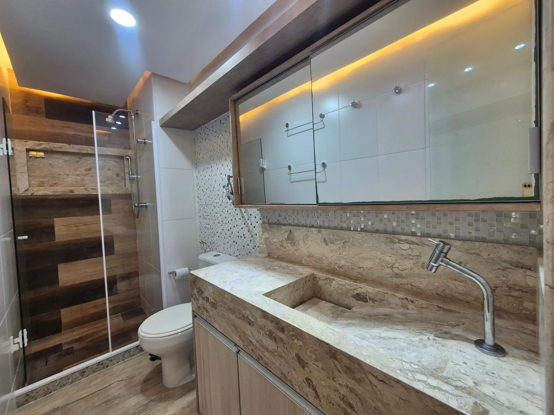 Apartamento de 2 quartos com closet — photo 26