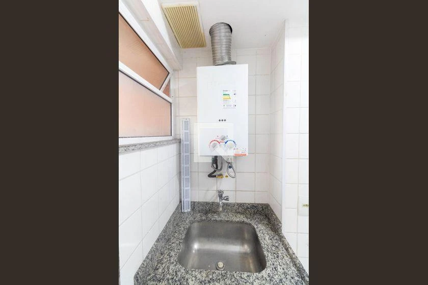 Балкон с грилем и 3 спальни: квартира 110 м² — photo 9