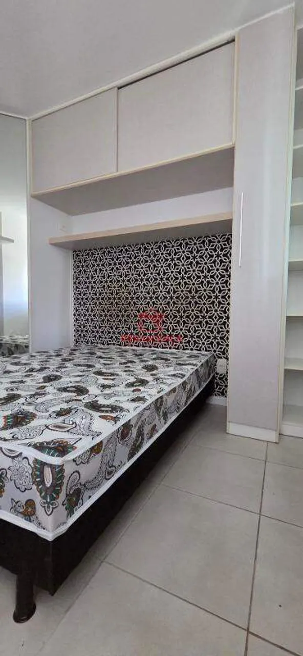 Apartamento com 3 quartos e cozinha integrada com fogão a gás — photo 12