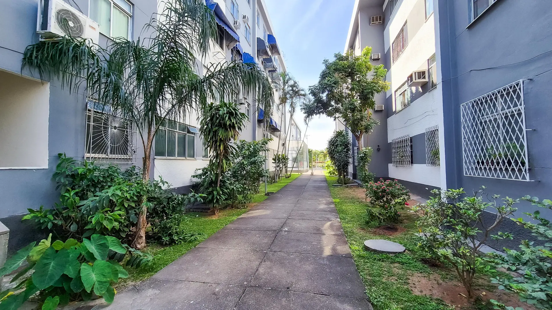 Unfurnished apartment with 2 bedrooms and 1 bathroom — photo 44